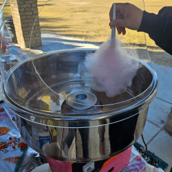 59 20251206 112335 0001 1765045687 Cotton Candy Machine W/ 40 Servings